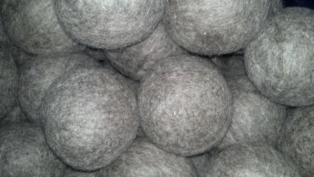 200 Count Wool Dryer Ball (Grey)