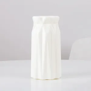 Art Street Decorative Ceramic Flower Vase, Origami Pear Shaped Modern Vases for Desk Decoration Table Bookshelf Flower Pot for Home, Office, Living Room, Bedroom (White, Size: 7x18 Cm)