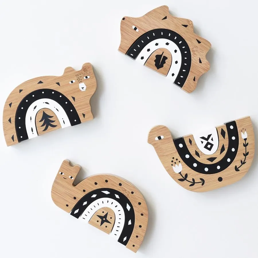 BAMBOO NESTING BEAR