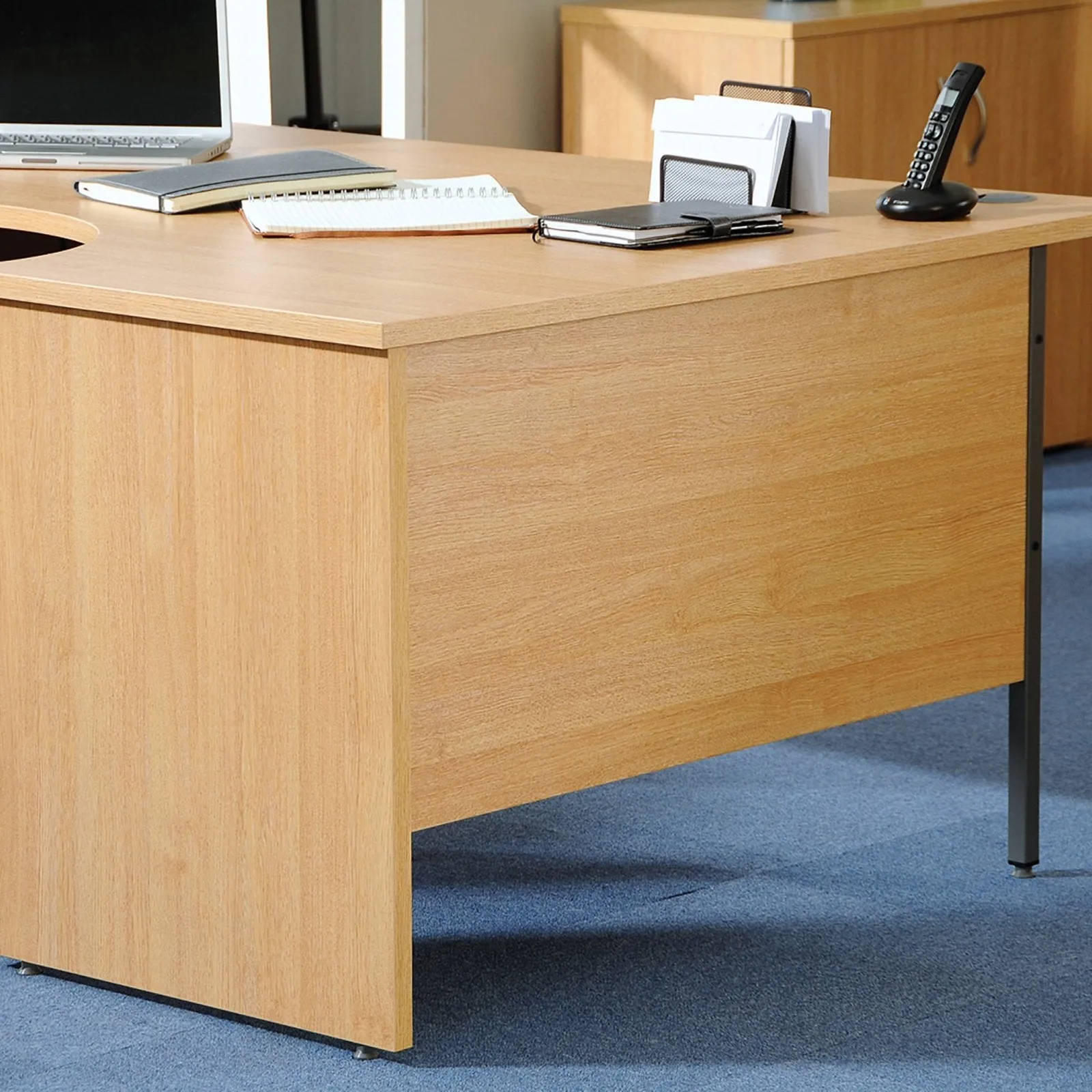Duo combination unit with glass upper doors