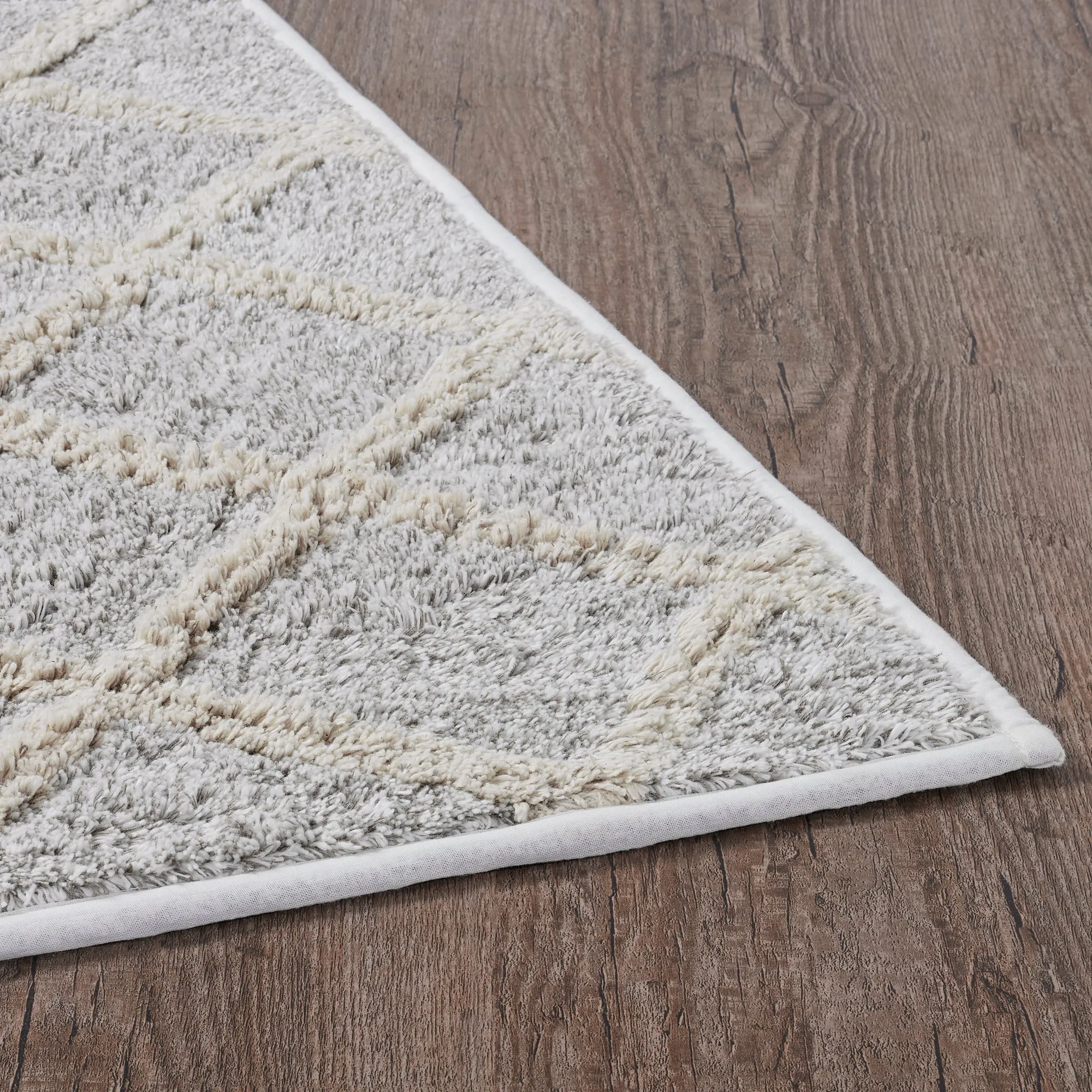 Frayed Lattice Bathmat