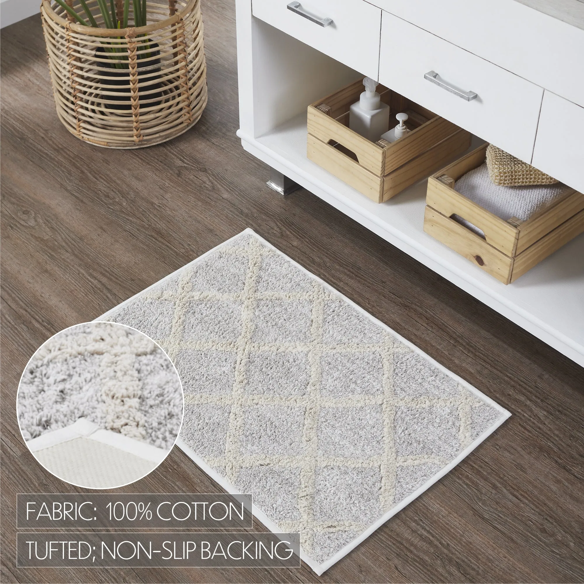 Frayed Lattice Bathmat