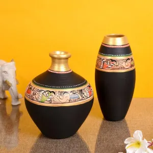 Machumu Tribal Terracotta Vase - Set Of Two