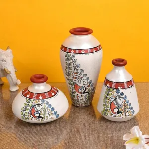 Ourania Tribal Terracotta Vase - Set Of Three