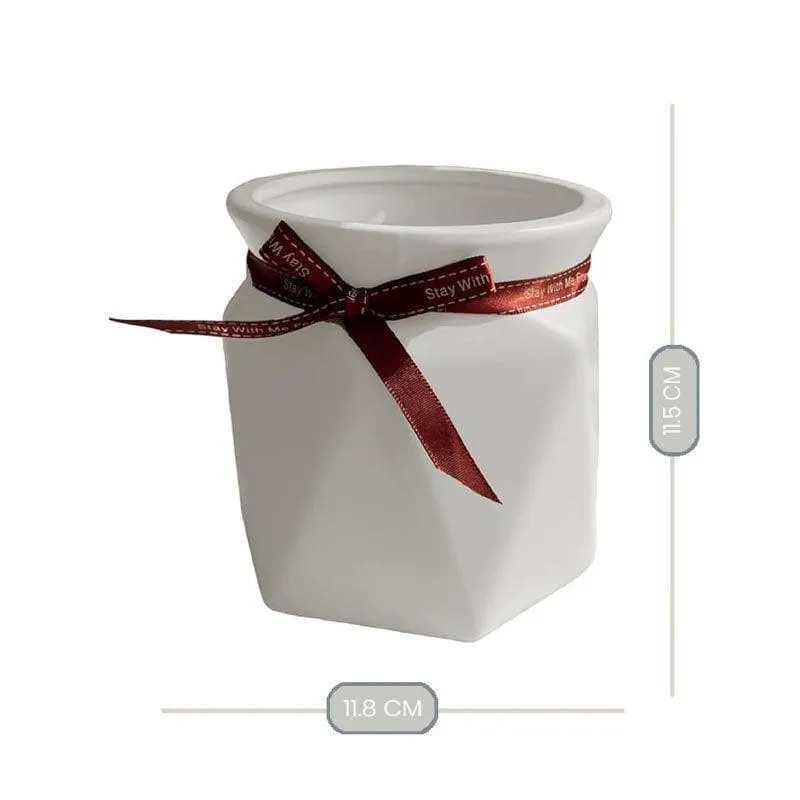 Quirky Contours Vase - White