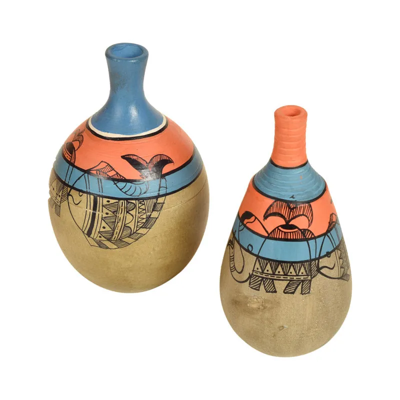 Raawiya Handpainted Terracotta Vase - Two Piece Set