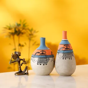 Raawiya Handpainted Terracotta Vase - Two Piece Set