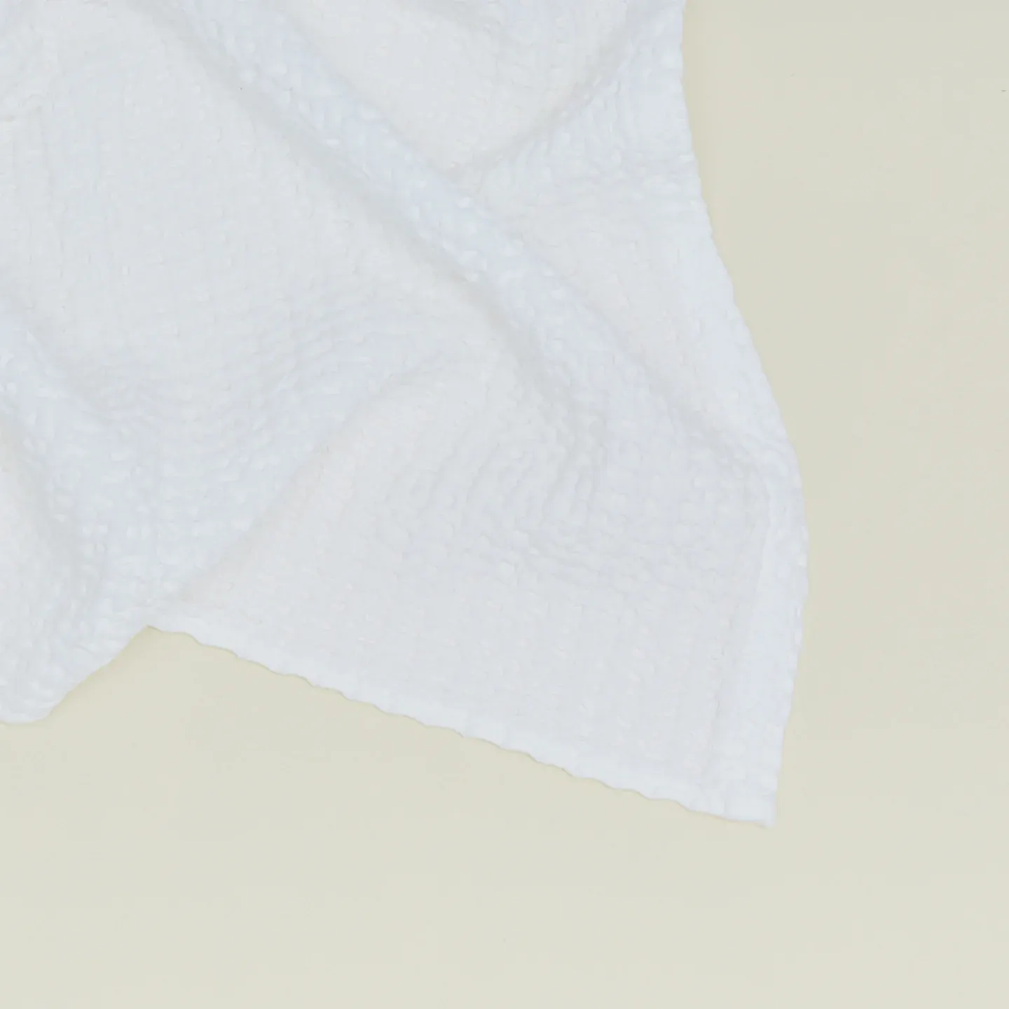 Simple Waffle Bath Towel (White)