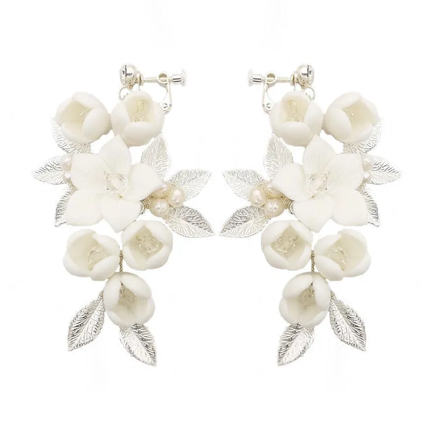 Temperament Simple White Ceramic Flower Bridal Earrings