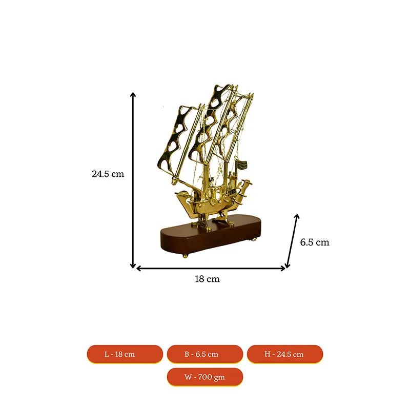 The Dream Sail Showpiece