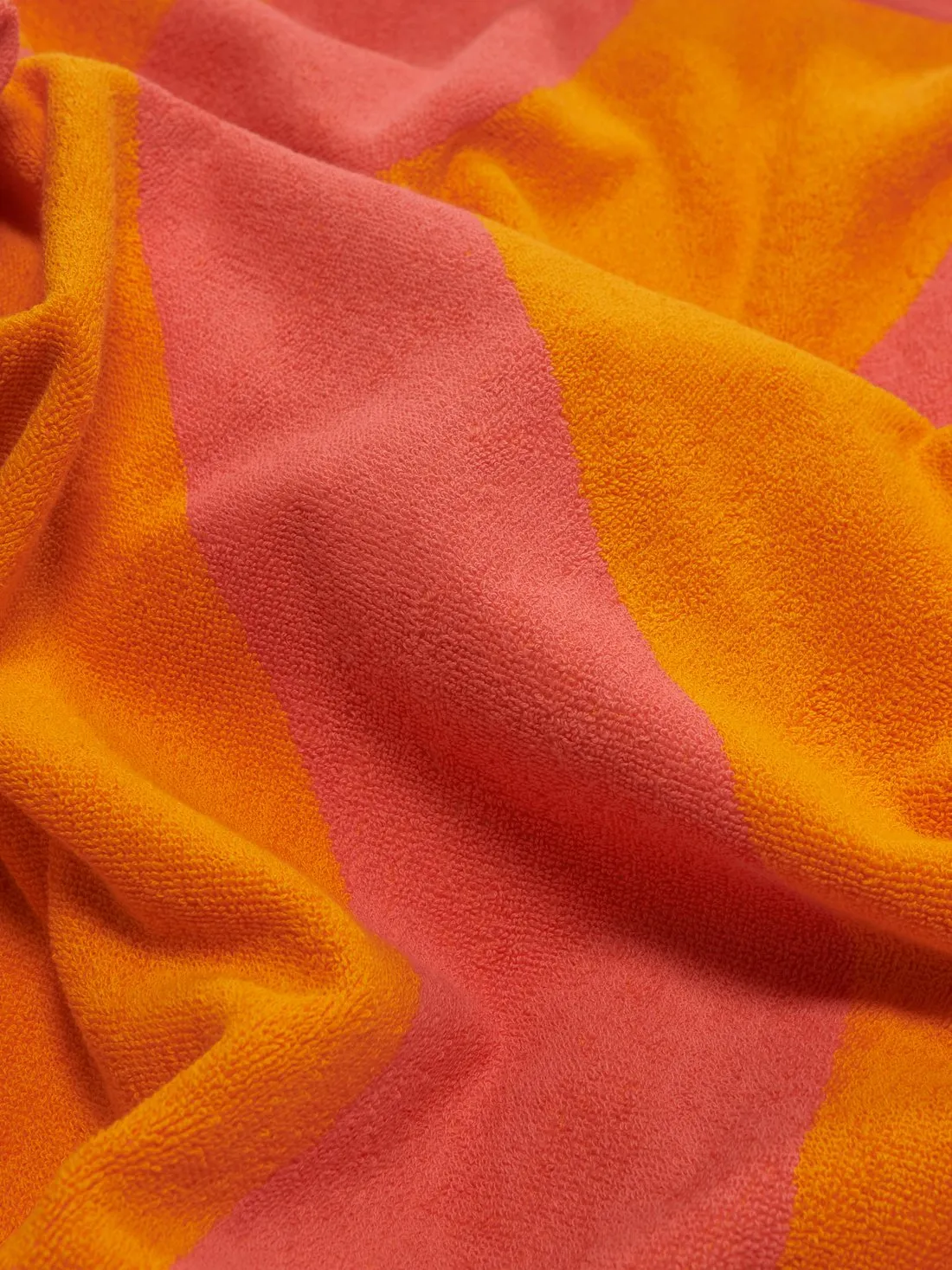 Towel (Pink Flow)