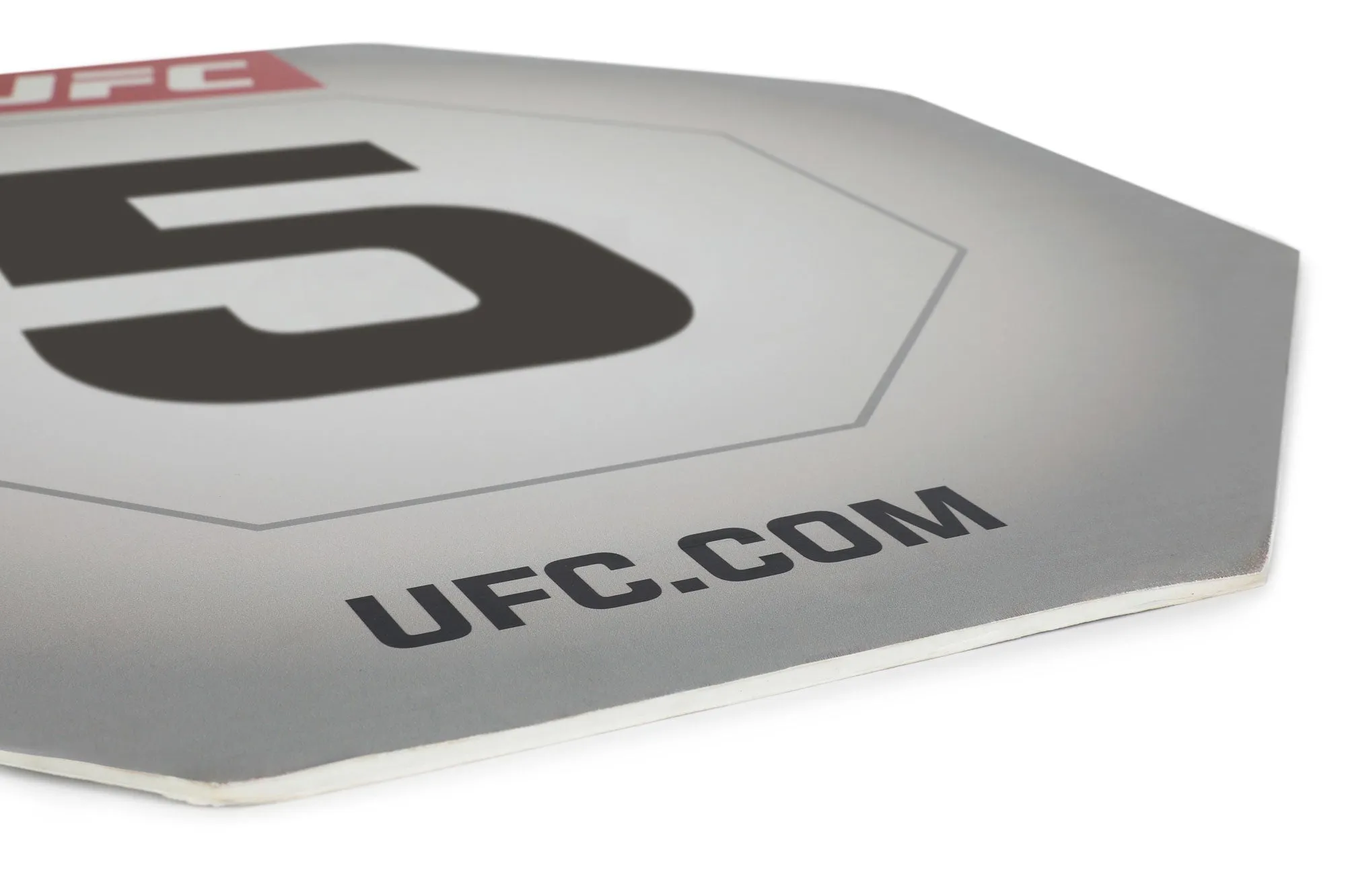 UFC Fight Night London: Blaydes vs Aspinall Round Cards